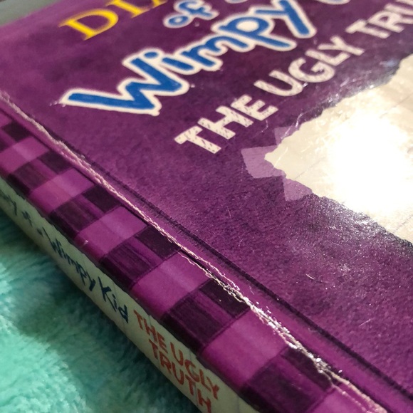 4 DIARY OF A WIMPY KID BOOKS bundle! - Picture 2 of 6